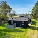 Hildegardt - 150m From The Sea By Interhome Nyaraló