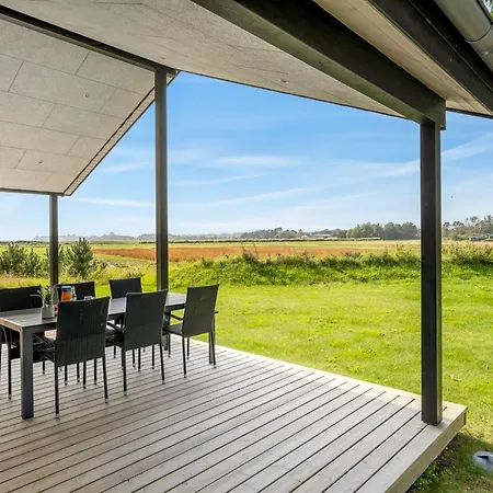 Hildegardt - 150m From The Sea By Interhome Nyaraló *