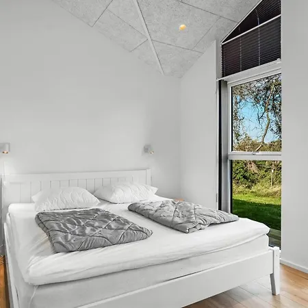 Hildegardt - 150m From The Sea By Interhome Nyaraló *
